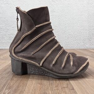 Trippen Size 37 US 7 Brown Leather Wedge Ankle Boots Side Zip‎ Architectural